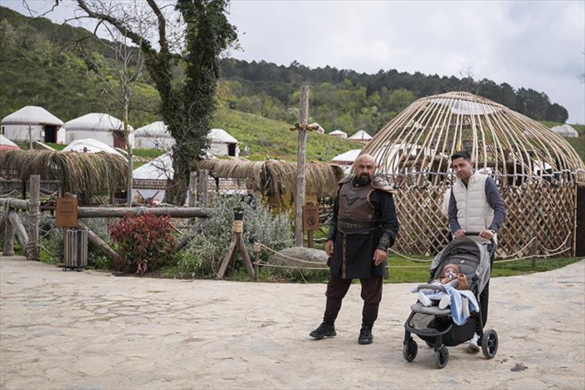 Özel tarihi dizilerin çekildiği Beykoz'daki Bozdağ Film Platoları, Ramazan Bayramı'nda