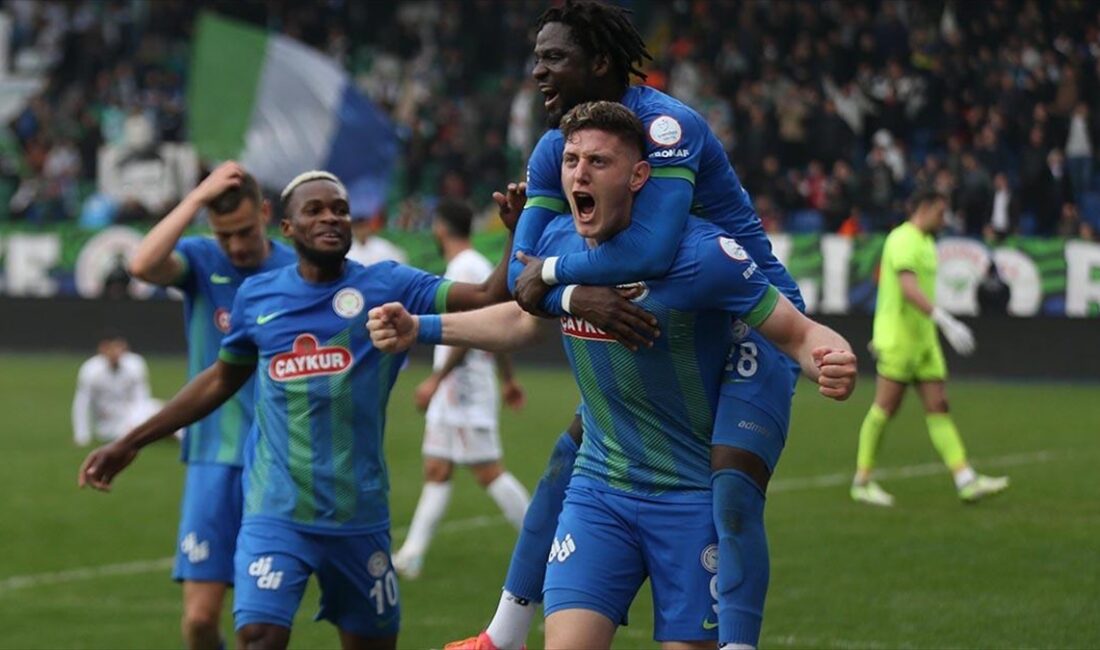 RIZE (AA) – 21. dakikada Olawoyin’in ara pasında ceza yayı