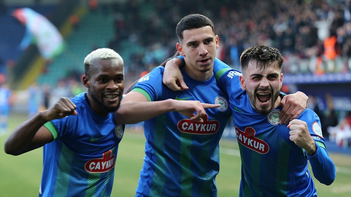 RİZE (AA) – Esenyurt Necmi Kadıoğlu Stadı’nda saat 17.00’de başlayacak