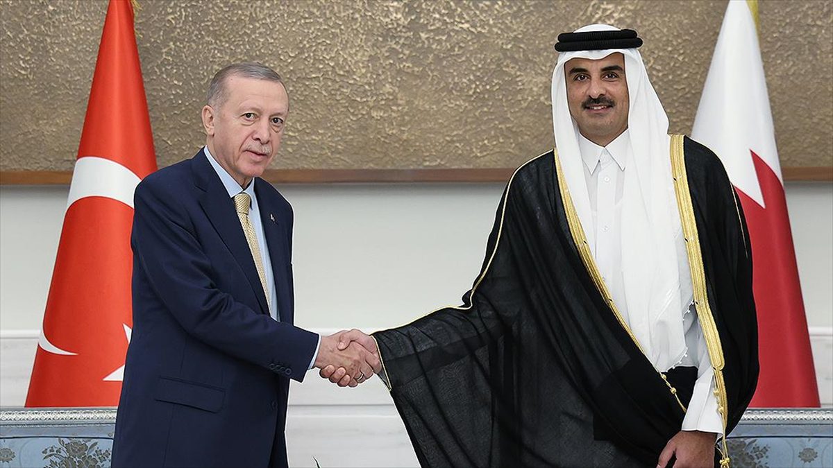 Cumhurbaşkanı Erdoğan, Katar Emiri Al Sani ile telefonda görüştü. Görüşmede,