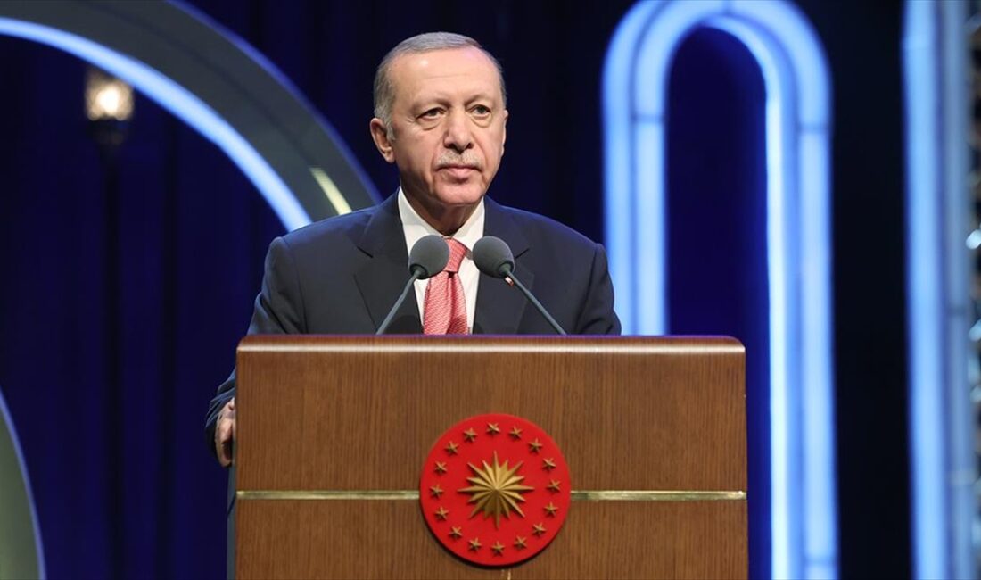 İSTANBUL (AA) – Erdoğan, TRT 1’de yayınlanan Kur’an-ı Kerim’i Güzel