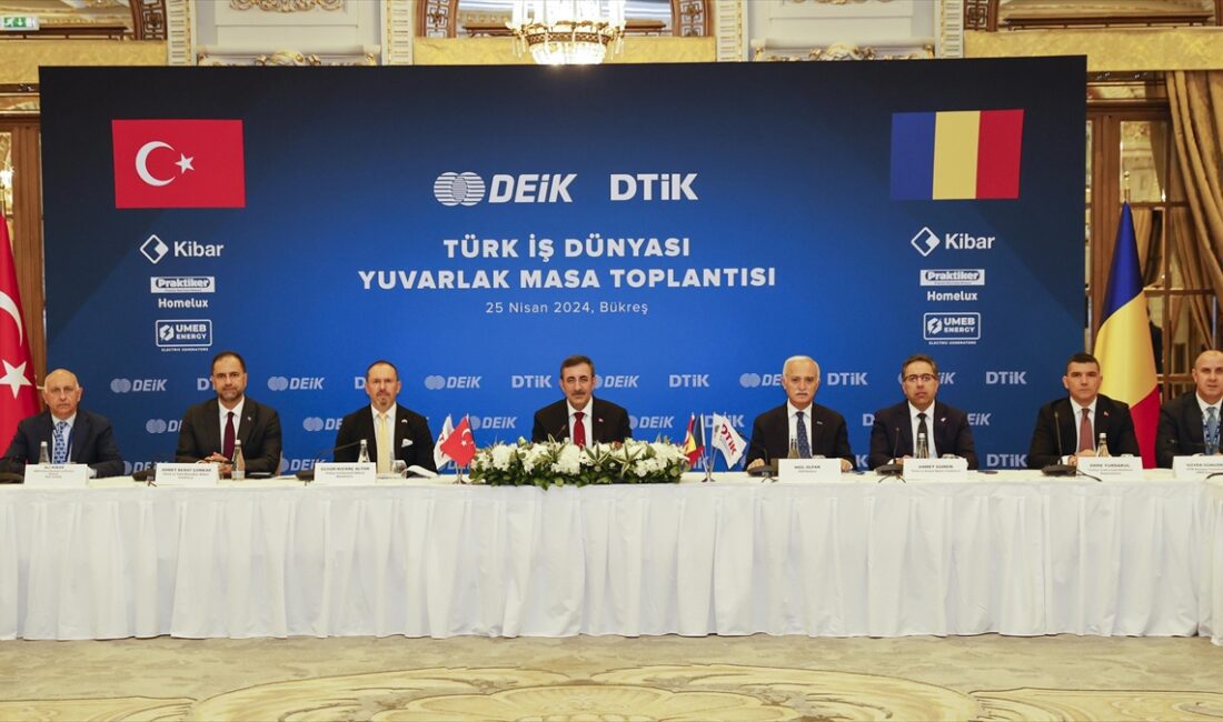 Cumhurbaşkanı Yardımcısı Cevdet Yılmaz, "Ülkemiz insanlarının üçüncü ülkelerden gelen yatırımları