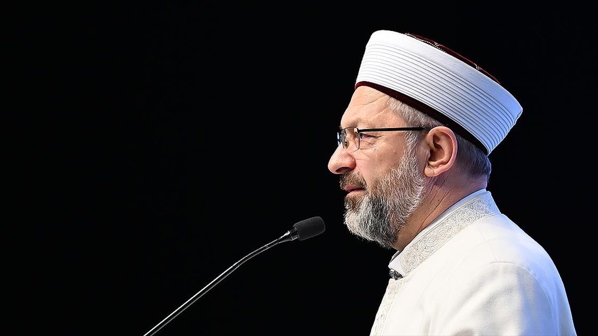 Diyanet İşleri Başkanı Ali Erbaş, İslam aleminin Kadir Gecesi'ni tebrik