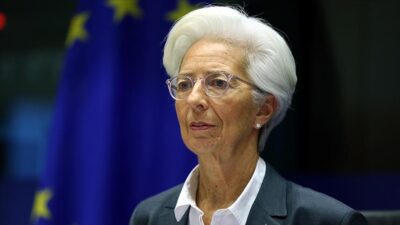 Avrupa Merkez Bankası (ECB) Başkanı Christine Lagarde, Avro Bölgesi'nde dezenflasyon