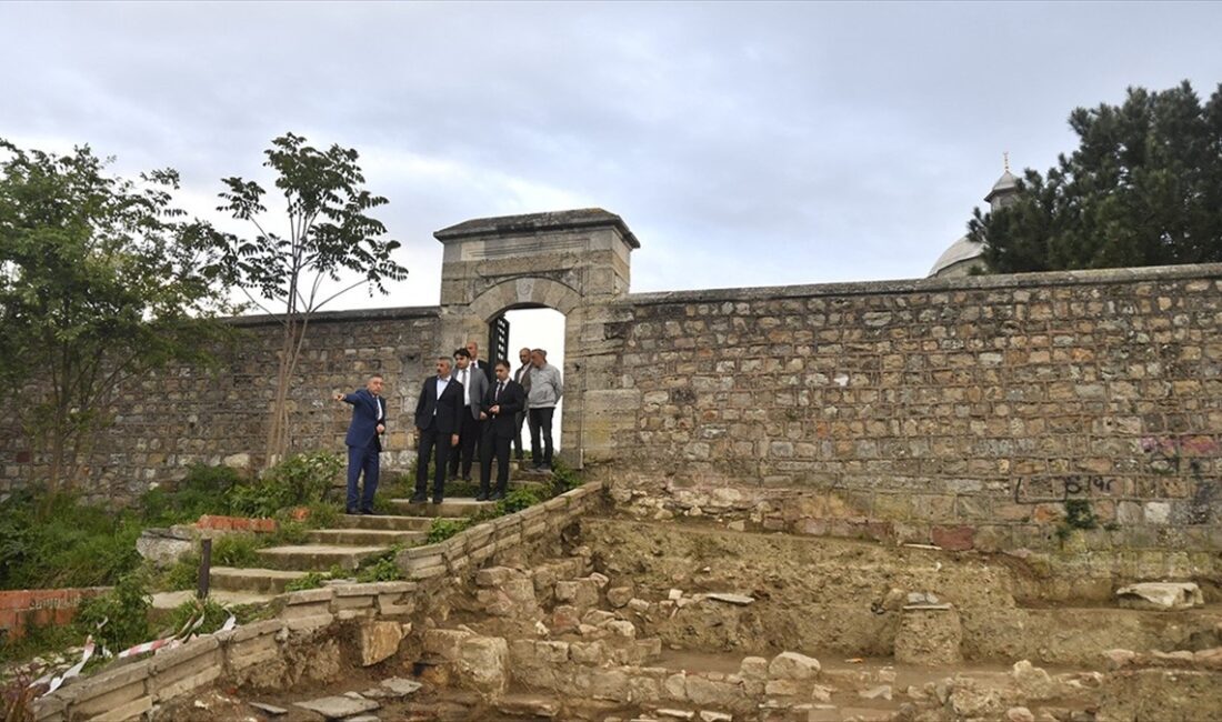 Edirne Valisi Yunus Sezer, kentte restore edilmeyen tarihi yapı kalmayacağını