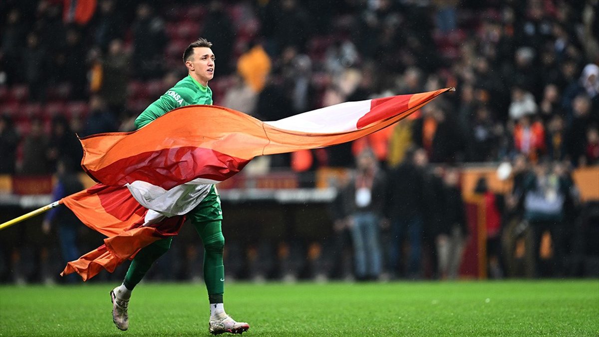 2011'de başlayan Galatasaray kariyerinde 499 resmi müsabakada görev yapan Uruguaylı