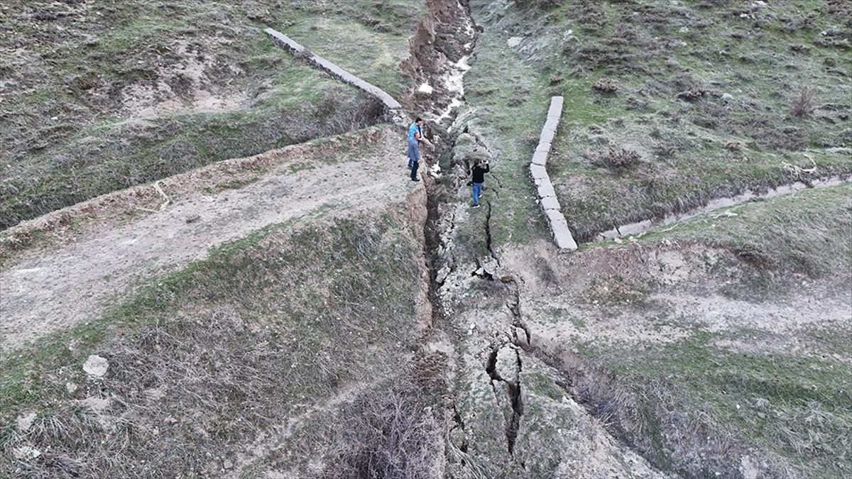 Elazığ'da 30 Mart'ta meydana gelen 4,7 büyüklüğündeki depremin ardından Bingöl'ün