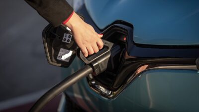 TEHAD Başkanı Berkan Bayram, Ramazan Bayramı tatilinde elektrikli şarj istasyonlarının