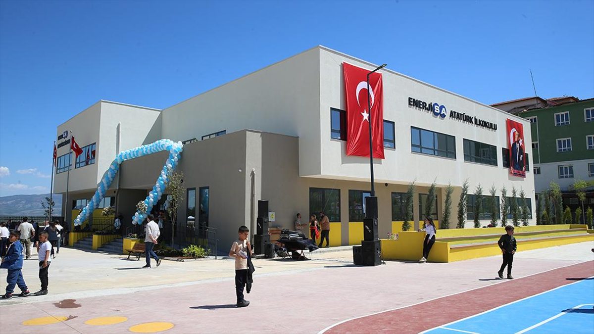 Sabancı Vakfı ve Enerjisa Enerji işbirliğiyle yaptırılan 5 derslikli Enerjisa