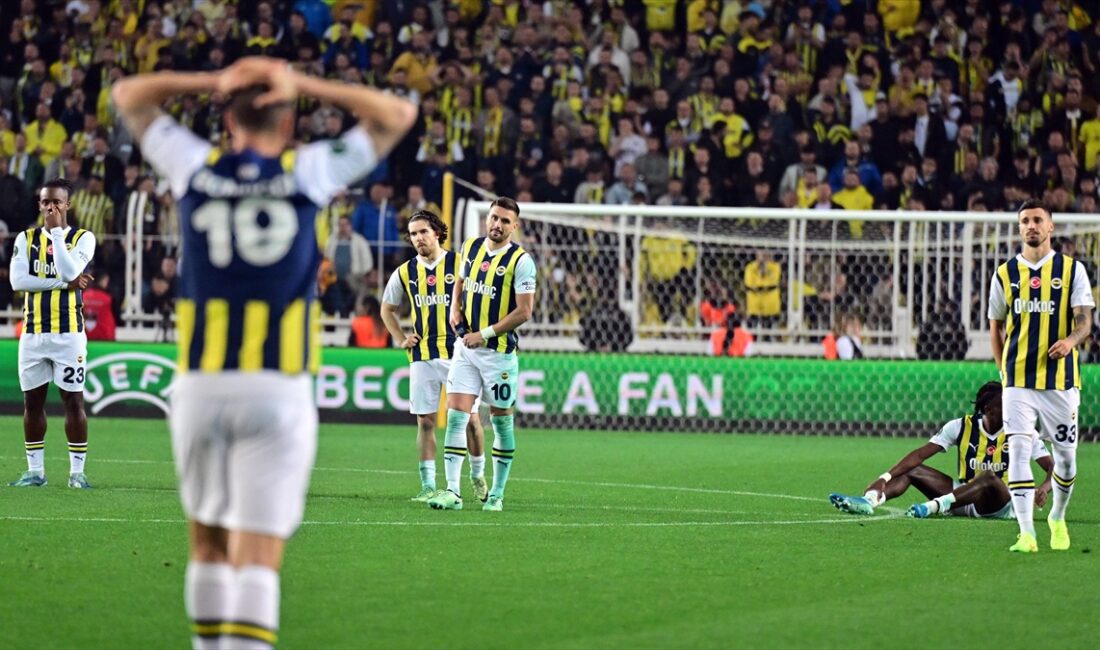 UEFA Avrupa Konferans Ligi çeyrek finalinde 3-2'nin rövanşında normal süresi