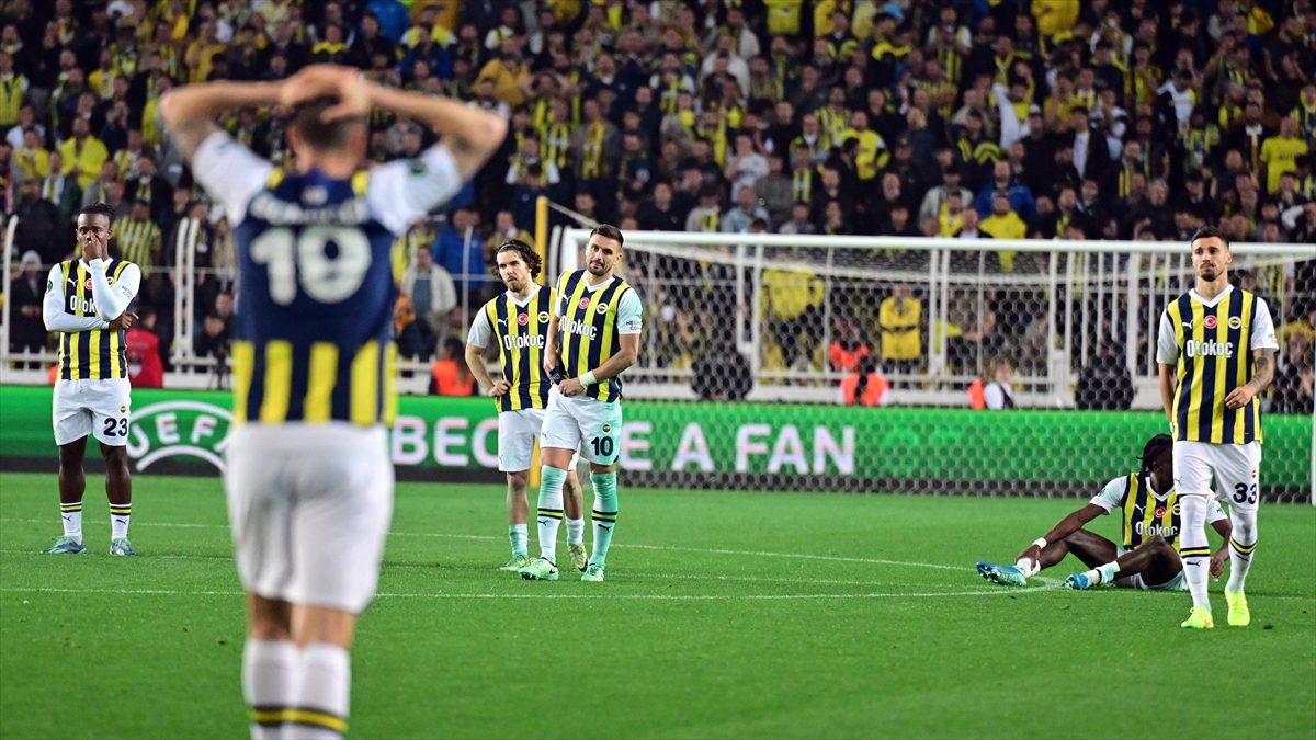 UEFA Avrupa Konferans Ligi çeyrek finalinde 3-2'nin rövanşında normal süresi