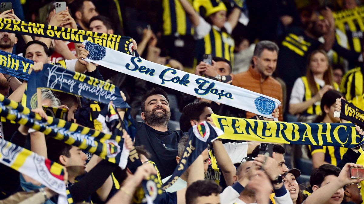 İSTANBUL (AA) – Sarı-lacivertli kulüpten yapılan açıklamaya göre, Ülker Stadı’nda
