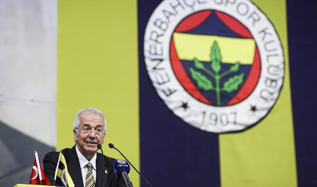 Fenerbahçe Kulübü Başkan Vekili Erol Bilecik, Galatasaray ile oynanacak Turkcell