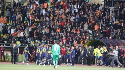 Fenerbahçe, 7 Nisan'da Galatasaray ile oynanan Turkcell Süper Kupa'da maçında