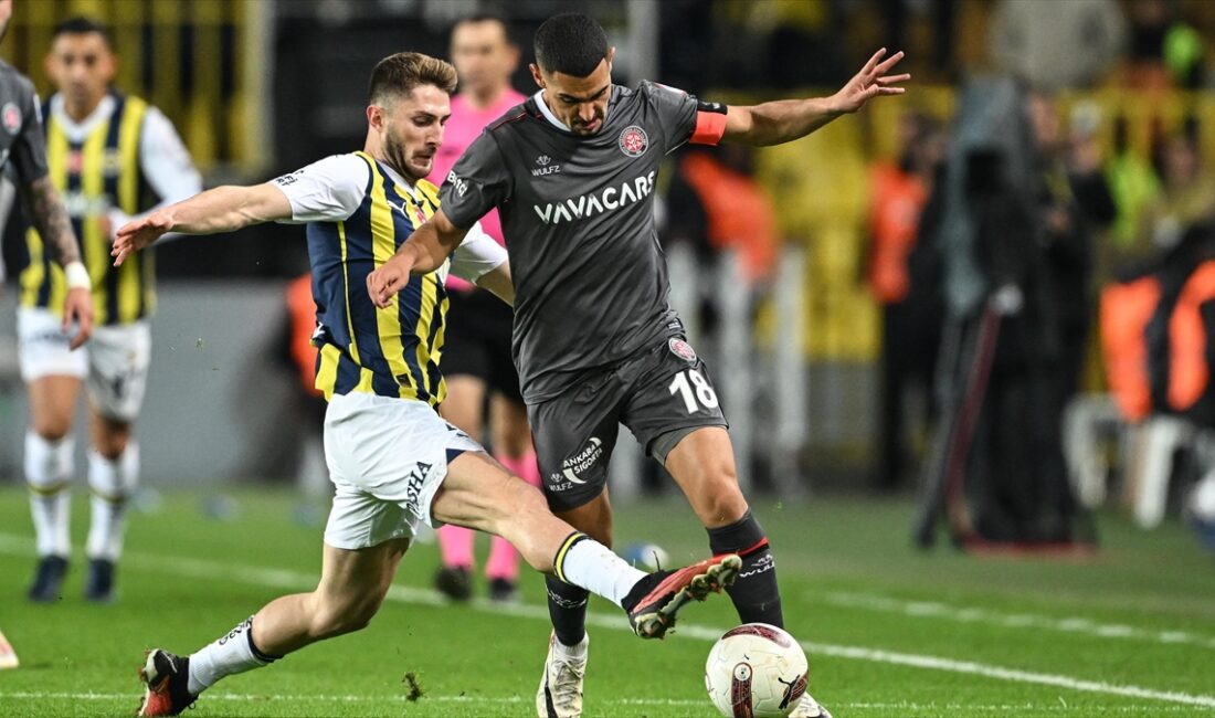 Fenerbahçe, Trendyol Süper Lig'in 32. haftasında yarın VavaCars Fatih Karagümrük'e