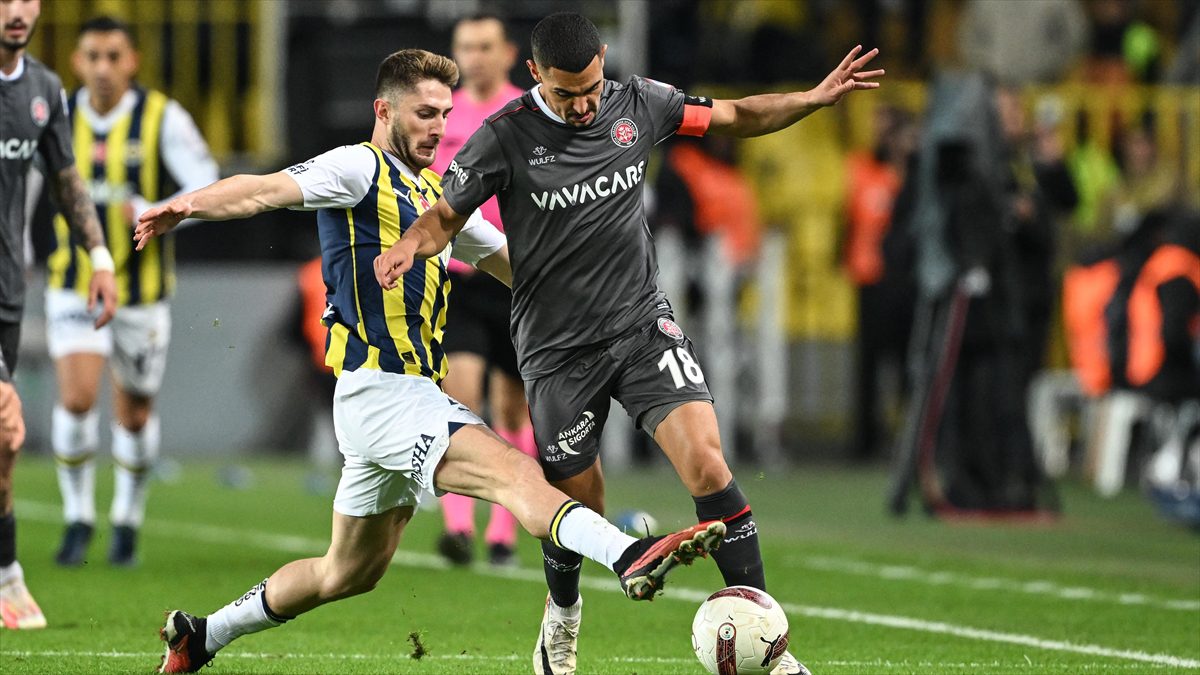Fenerbahçe, Trendyol Süper Lig'in 32. haftasında yarın VavaCars Fatih Karagümrük'e