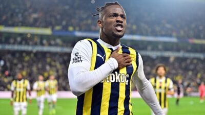 Fenerbahçe'nin Belçikalı yıldız santrforu Michy Batshuayi, bu sezon ligde sonradan