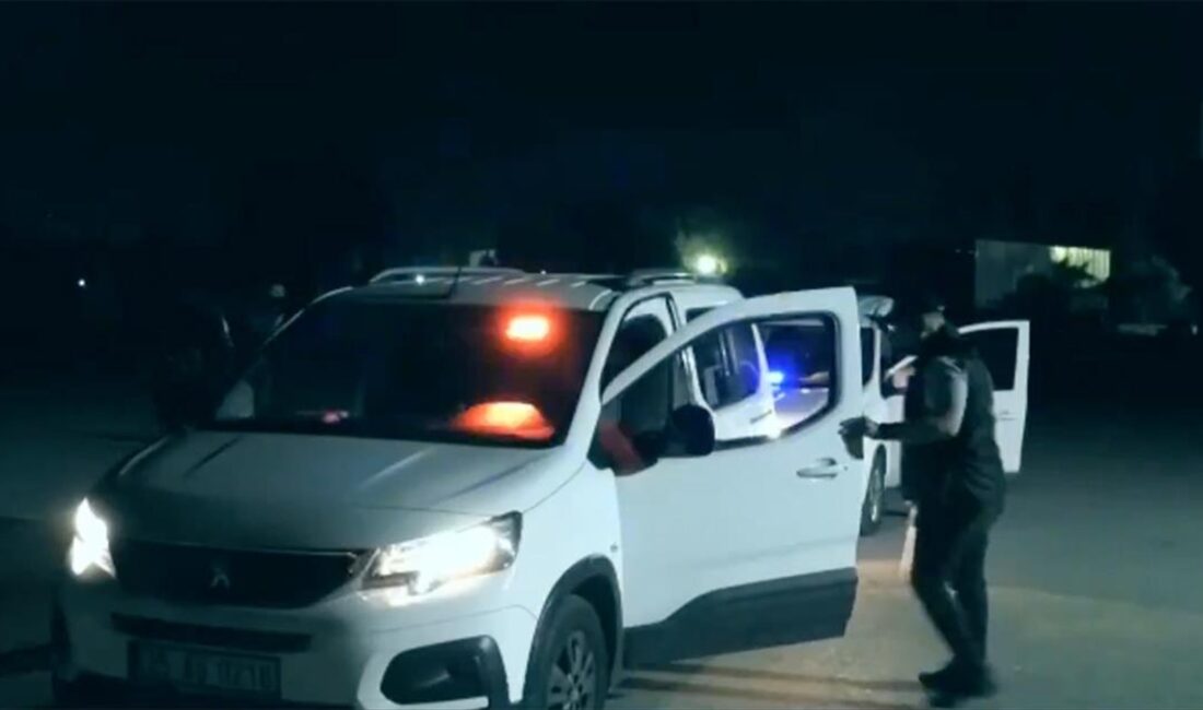 İçişleri Bakanı Ali Yerlikaya, FETÖ'ye yönelik 14 ilde düzenlenen "Kıskaç-12"