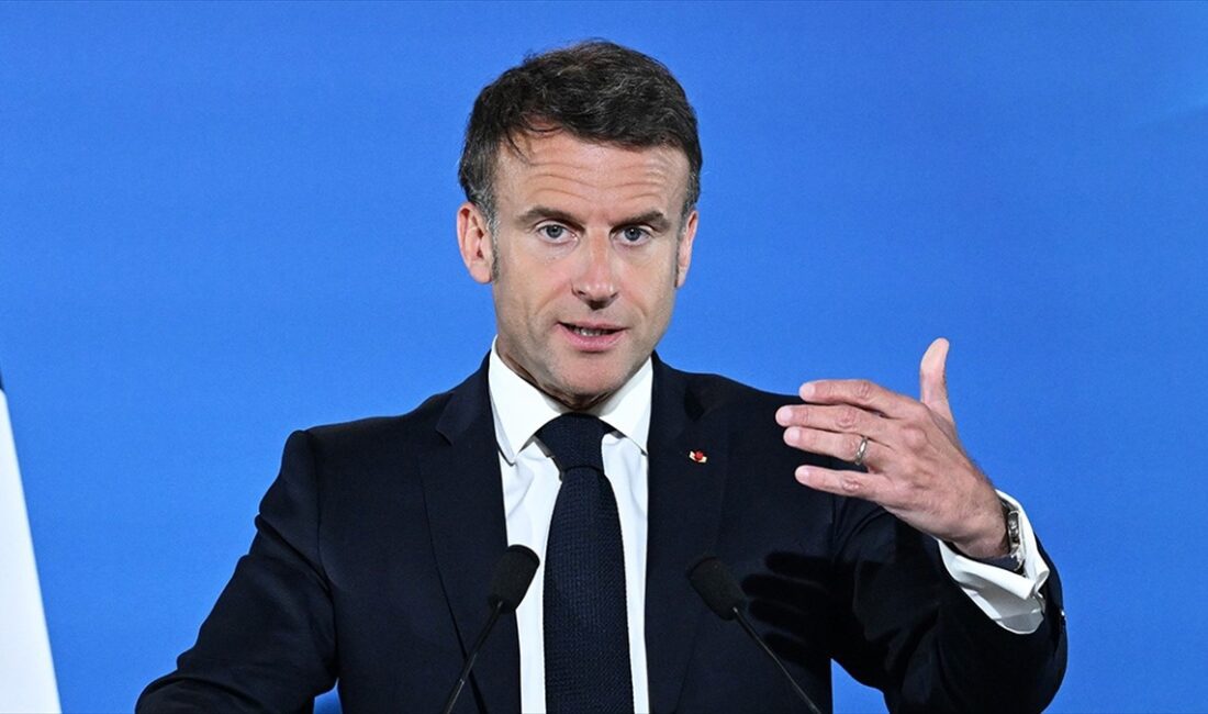 Fransa'da muhalif siyasiler, Cumhurbaşkanı Emmanuel Macron'un Fransız nükleer caydırıcılığının "ortak