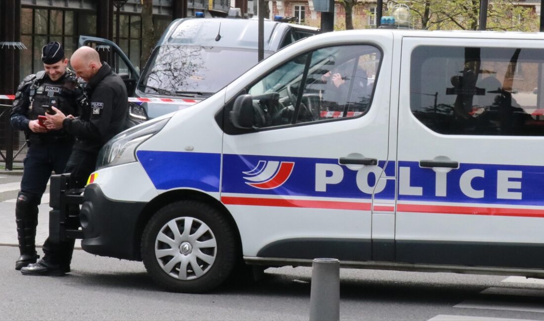 PARIS (AA) – Ulusal basındaki haberlere göre, Cherbourg-en-Cotentin’daki caminin giriş