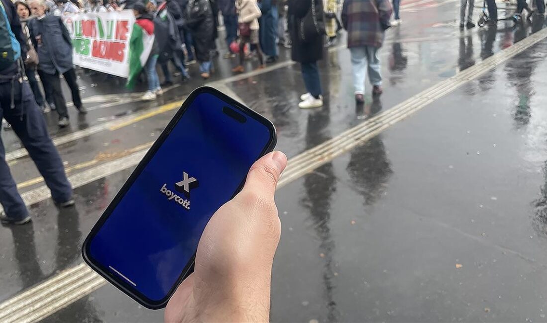 Kuzey Afrika asıllı Fransız Chedy el Tabaa, dünya genelinde insan