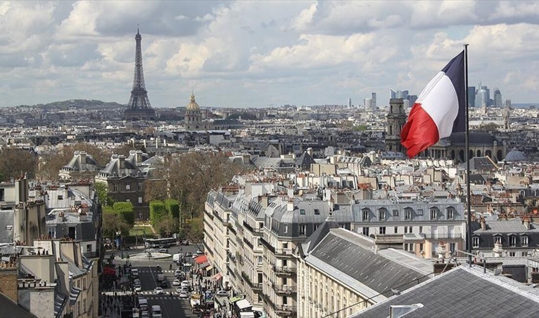 PARIS (AA) – Kazib, X hesabından yaptığı açıklamada, “terör propagandası”