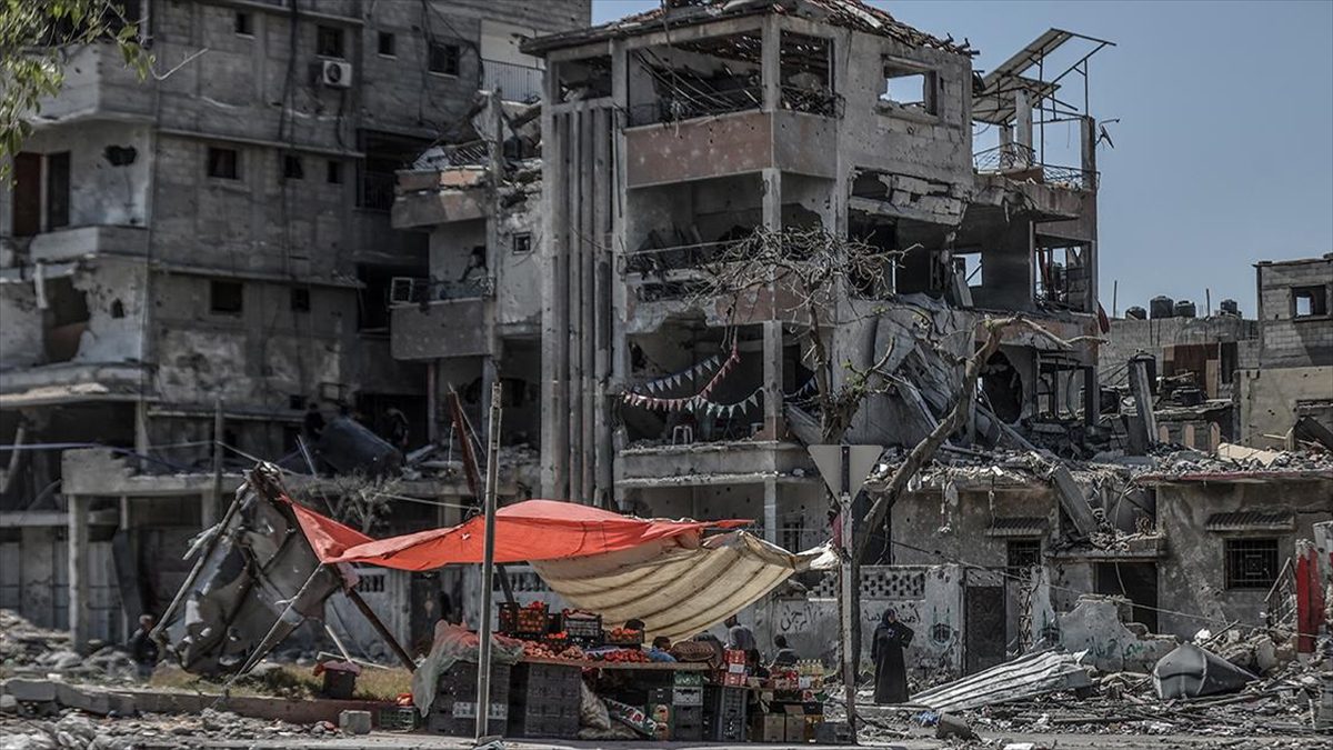 İsrail ordusunun arkasında büyük bir yıkım bırakarak çekildiği Gazze Şeridi'nin