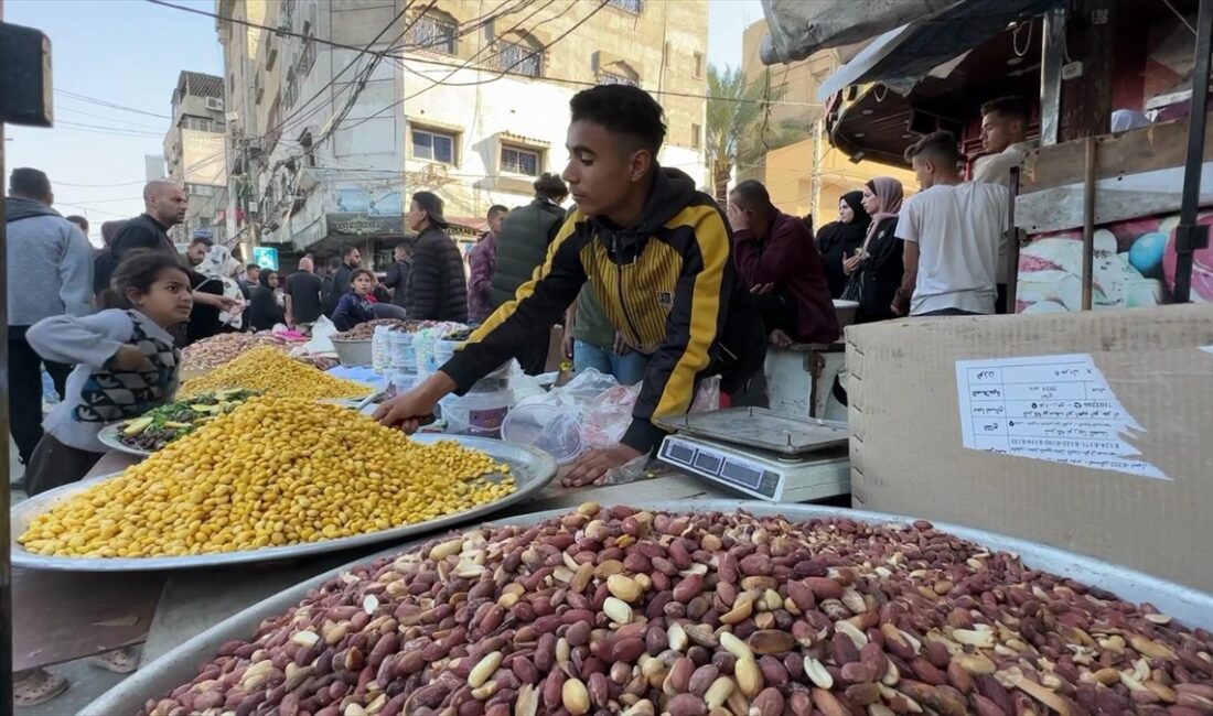 GAZZE (AA) – İsrail’in saldırılarından kaçan yüzbinlerce kişinin sığındığı Refah’ın