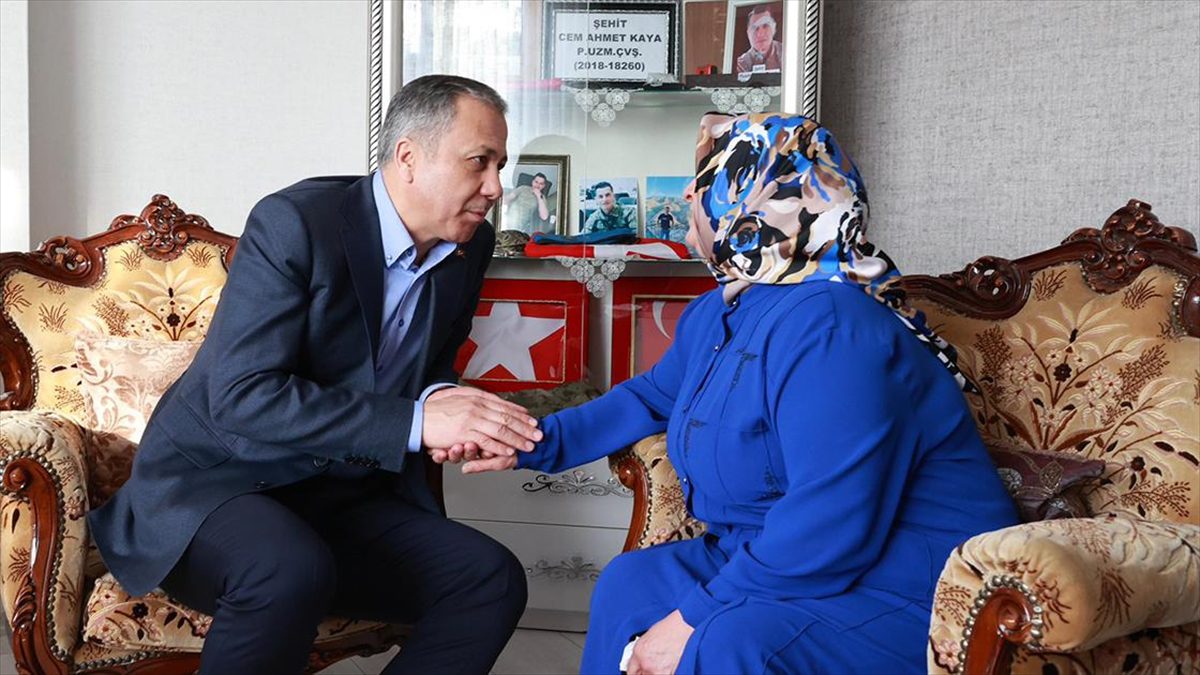 ANKARA (AA) – Bakan Yerlikaya’nın sosyal medya hesabındaki paylaşıma göre,