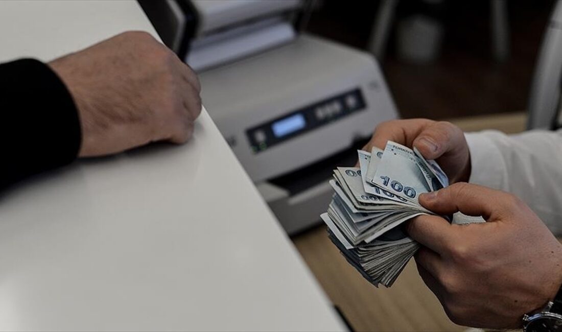 Aile ve Sosyal Hizmetler Bakanı Mahinur Özdemir Göktaş, ihtiyaç sahibi