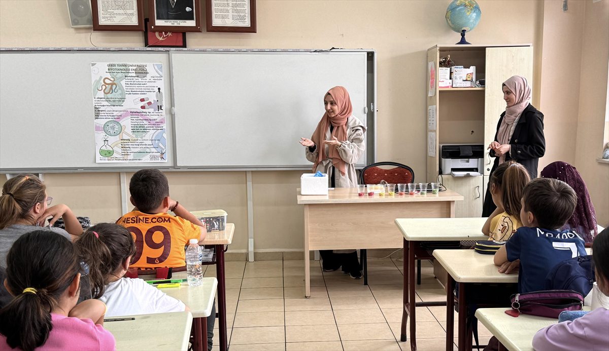 Gebze Teknik Üniversitesince hayata geçirilen projeyle çocuklara bilimsel konular eğlenceli