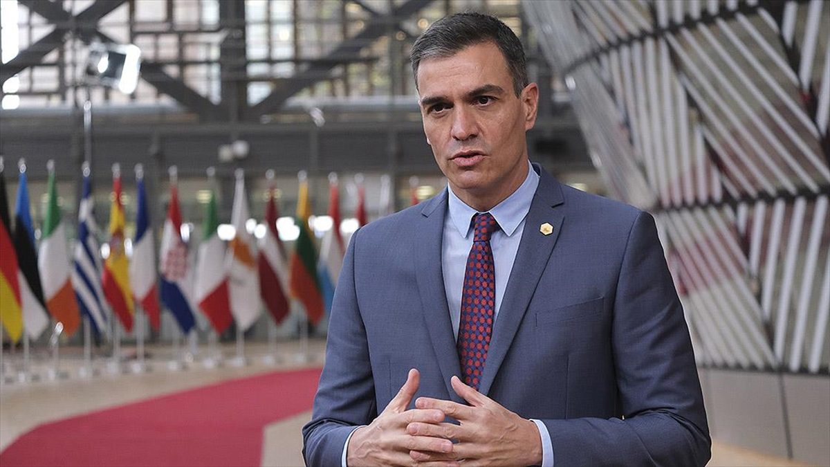  İspanya Başbakanı Pedro Sanchez, ülkesinin Filistin devletini tanımaya hazır