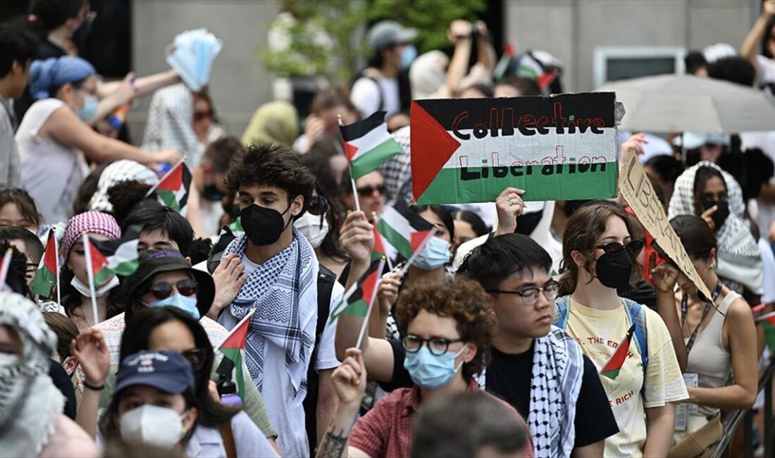 Chicago Üniversitesi öğrencisi Yılmaz Acar, Filistin'e destek gösterilerine katılan öğrenci