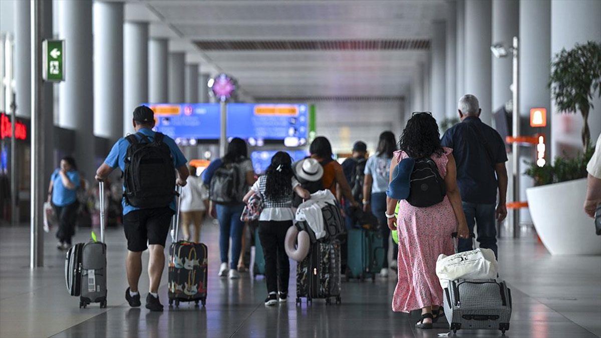 İstanbul Havalimanı, 25-31 Mart tarihlerinde günlük ortalama 1328 uçuşla Avrupa'nın