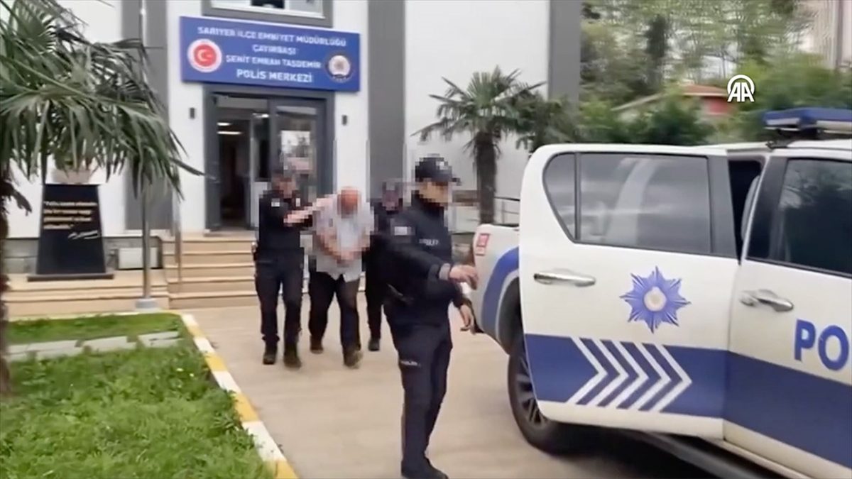 Adalet Bakanı Yılmaz Tunç, İstanbul'daki bir ortaokulda öğretmeni darbeden velinin