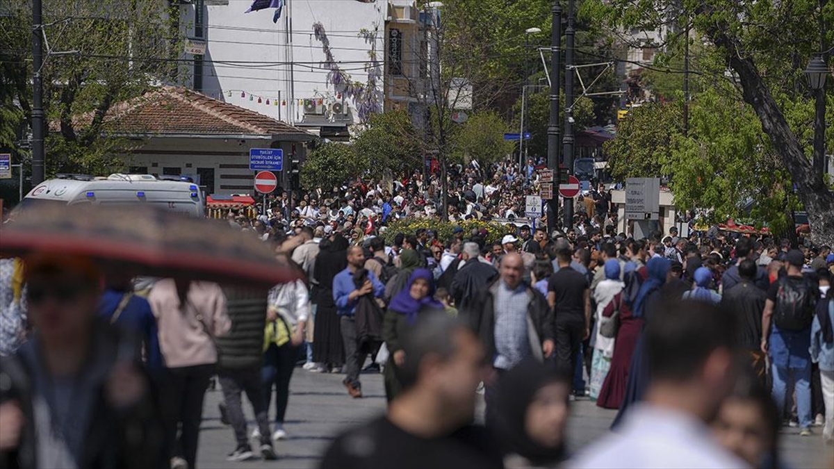 İSTANBUL (AA) – Bayramın ikinci gününü İstanbul’un tarihi ve turistik