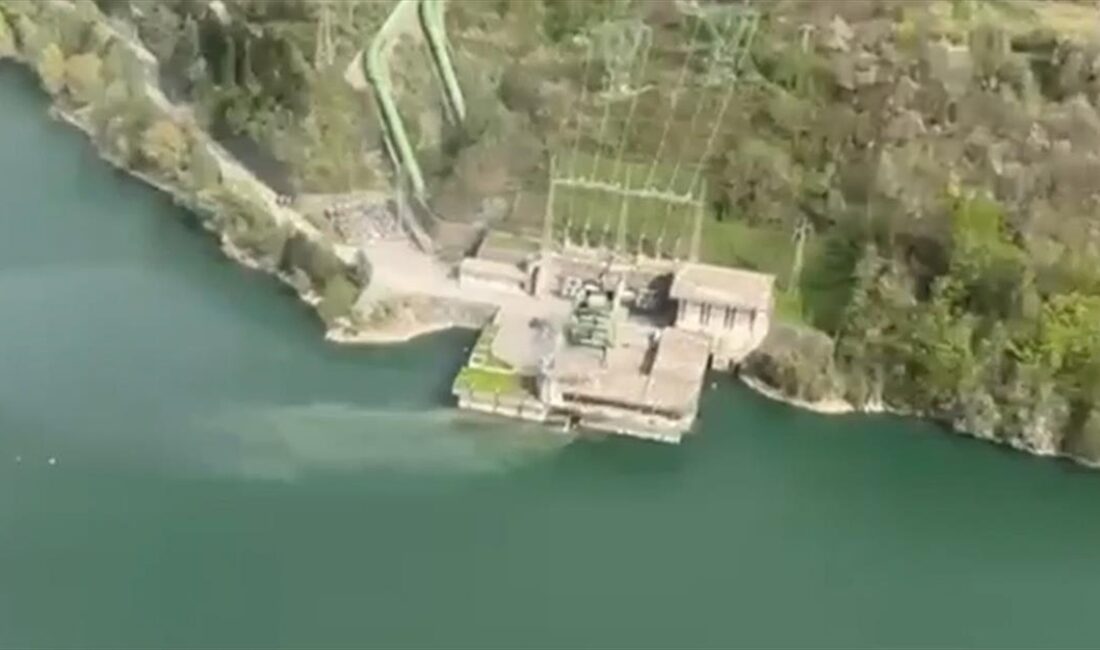 İtalya'da hidroelektrik santralinde meydana gelen patlama sırasında kaybolan kişileri arama
