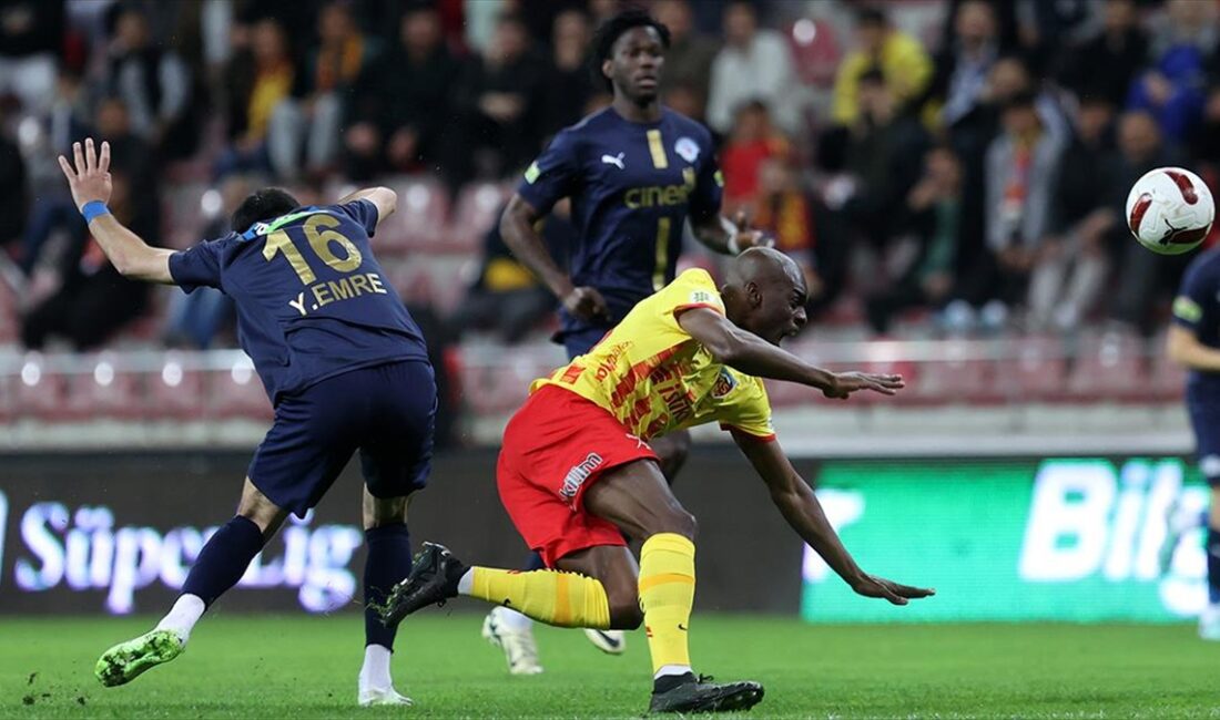 Trendyol Süper Lig'in 31. haftasında Kasımpaşa, deplasmanda Mondihome Kayserispor'u 2-0
