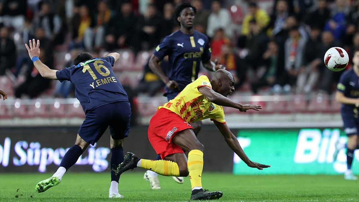 Trendyol Süper Lig'in 31. haftasında Kasımpaşa, deplasmanda Mondihome Kayserispor'u 2-0