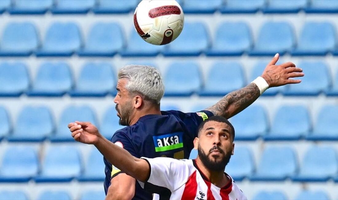 Trendyol Süper Lig'in 34. hafta mücadelesinde Kasımpaşa, sahasında Yılport Samsunspor'u
