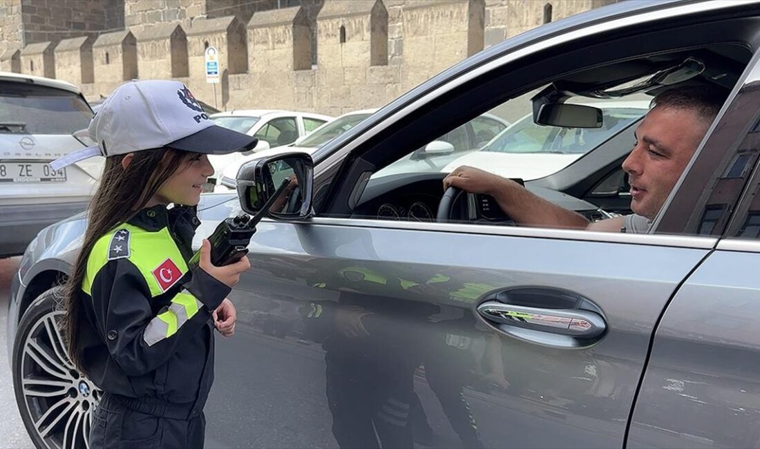 Kayseri'de 23 Nisan Ulusal Egemenlik ve Çocuk Bayramı dolayısıyla trafik