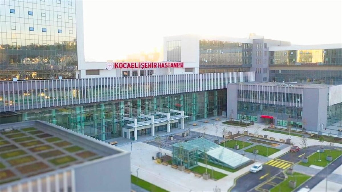 KOCAELİ (AA) – Kocaeli Şehir Hastanesinden yapılan açıklamaya göre, beyin