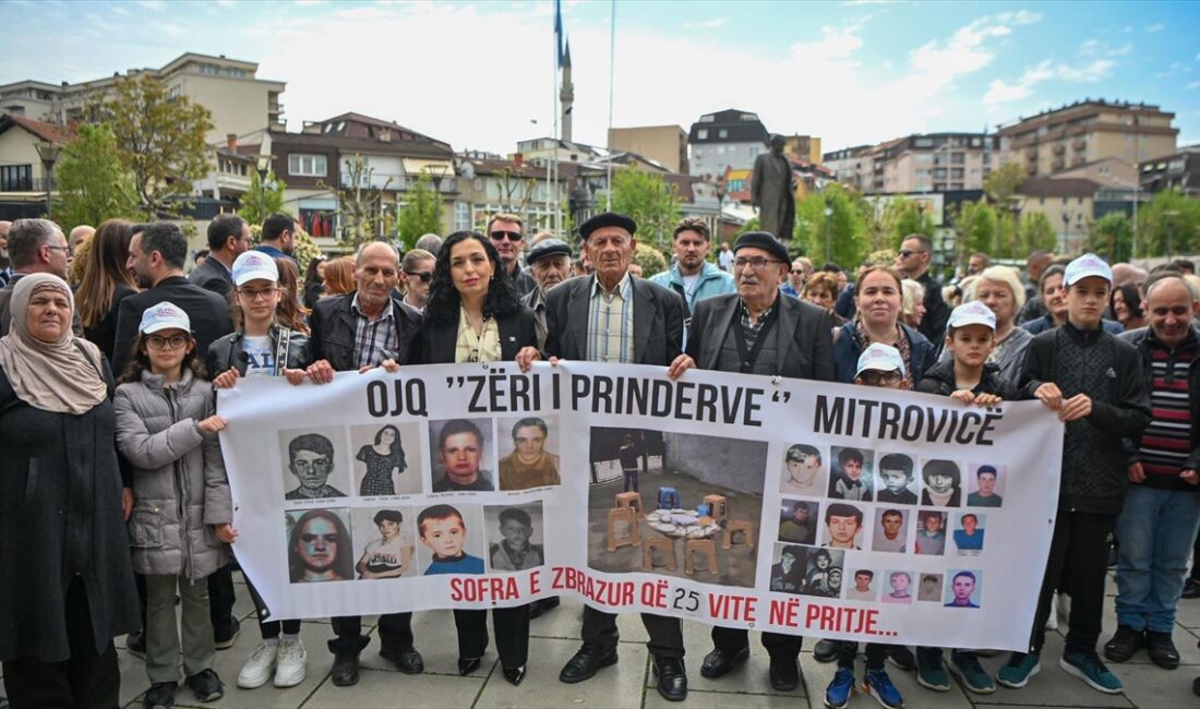 KOSOVA (AA) – Anma etkinliği kapsamında Kosova Cumhurbaşkanı Vjosa Osmani,