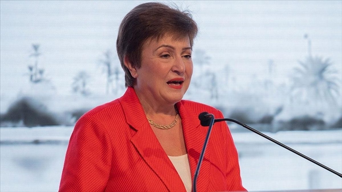 Uluslararası Para Fonunun (IMF) başkanlığına Kristalina Georgieva'nın yeniden seçildiği duyuruldu.