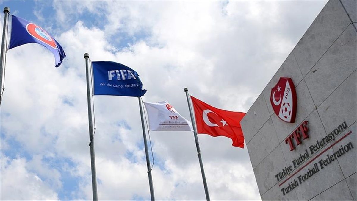Kulüpler Birliği, Türkiye Futbol Federasyonu Başkanı Mehmet Büyükekşi'ye erken seçim