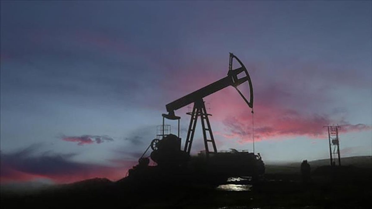 Uluslararası Enerji Ajansı (IEA), küresel petrol üretiminin martta önceki aya