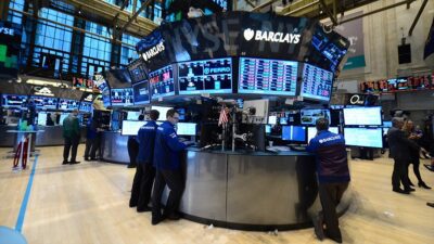 Küresel piyasalar, hafta sonu İran'ın İsrail'e yönelik düzenlediği saldırılar nedeniyle