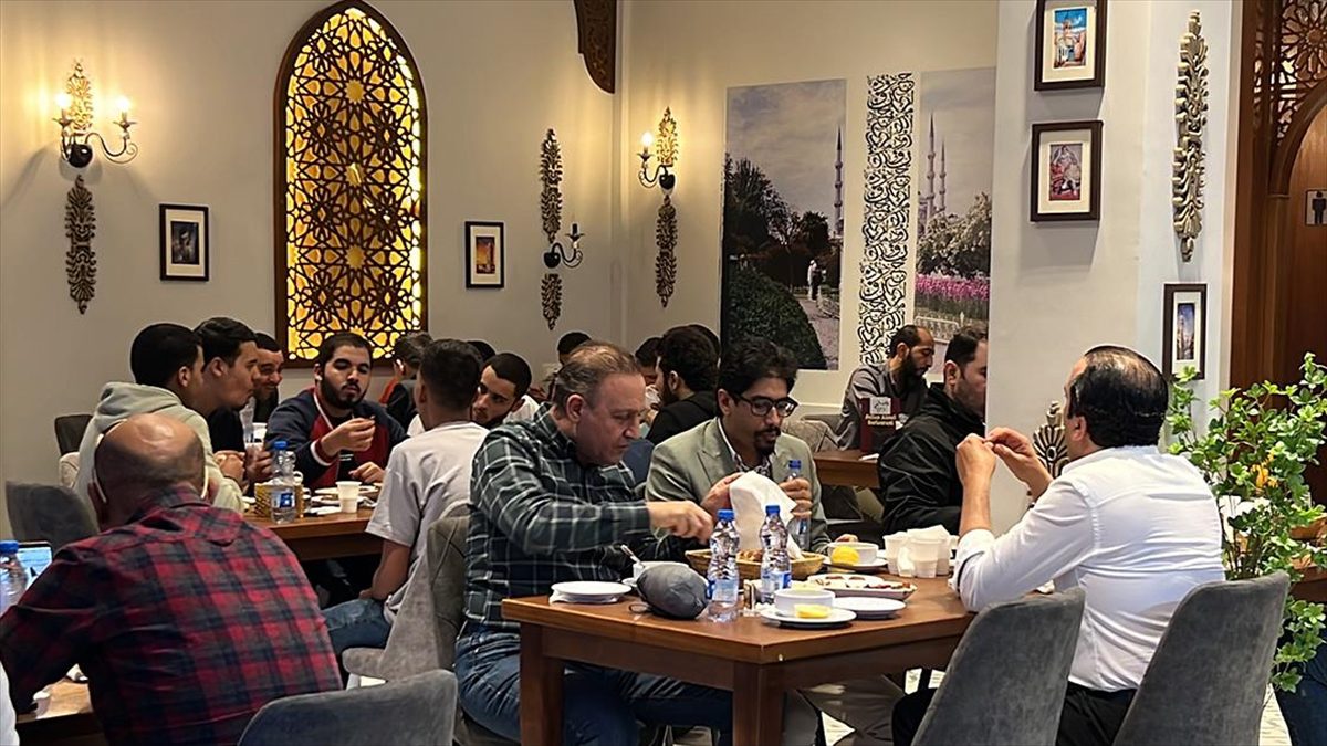 Libya'nın başkenti Trablus'ta halk, ramazan ayı boyunca iftarlarda Türk mutfağının