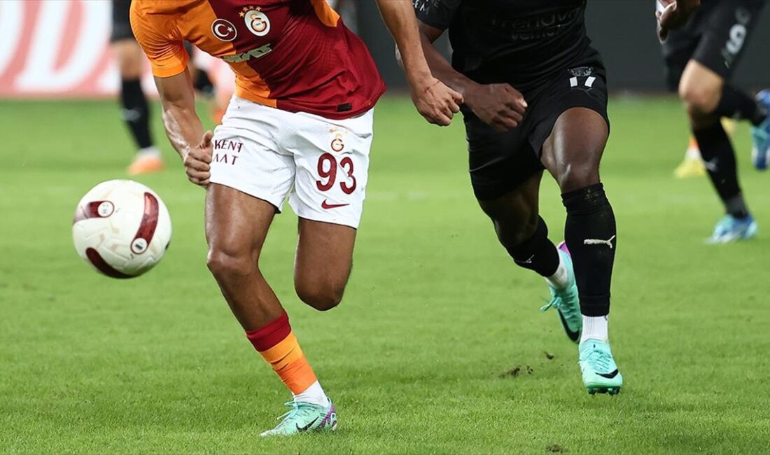 İSTANBUL (AA) – RAMS Park’ta saat 20.30’da başlayacak maçı hakem