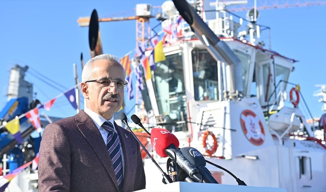 Ulaştırma ve Altyapı Bakanı Abdulkadir Uraloğlu, "İlk çeyrekte limanlarda elleçlenen